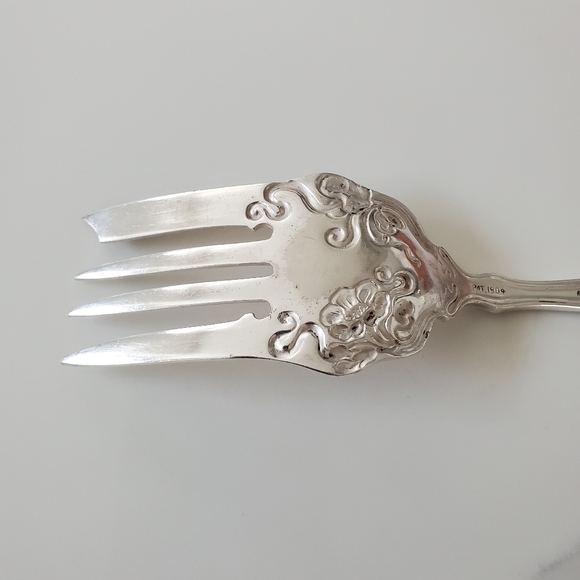 Wm Rogers BERWICK Diana 1904 International cold meat serving fork 8 3/4 inch - Picture 3 of 9